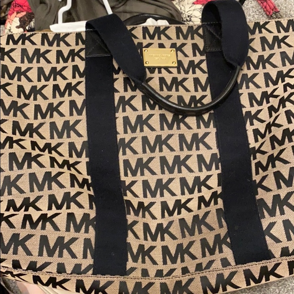 Michael kors travel bag
